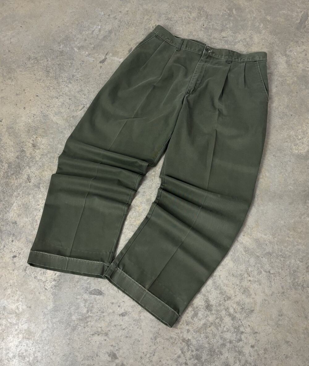 VTG Arrow Pants Mens 34x29 Sunfaded Army Green Pleated Made In USA